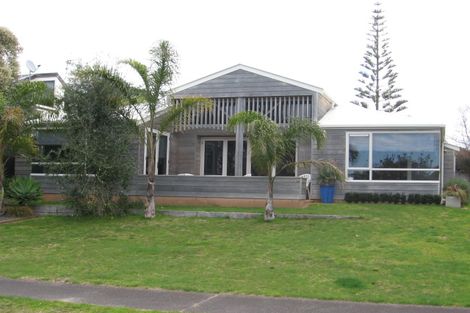 Photo of property in 10 Mountain Vista Place, Pauanui, Hikuai, 3579