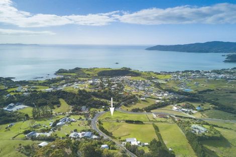 Photo of property in 2 Pekama Drive, Cable Bay, 0420