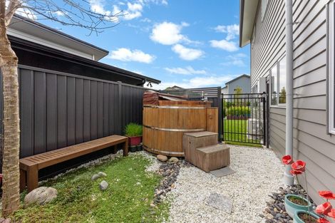 Photo of property in 19 Somerby Mews, Silverstream, Upper Hutt, 5019