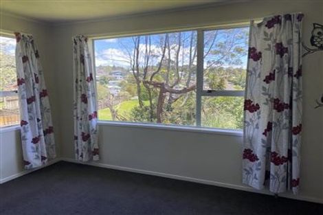 Photo of property in 13 Adam Sunde Place, Glen Eden, Auckland, 0602