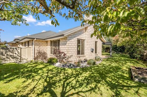 Photo of property in 2 Jadewynn Place, Halswell, Christchurch, 8025