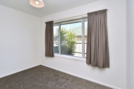 Photo of property in 34 Appleby Crescent, Burnside, Christchurch, 8053