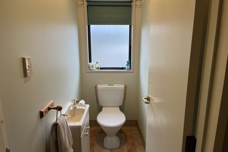 Photo of property in 39 Abby Road, Fitzherbert, Palmerston North, 4410