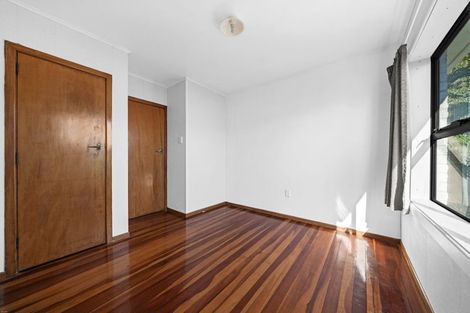 Photo of property in 26 Millbrook Road, Henderson, Auckland, 0612
