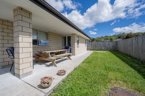 Photo of property in 14 Robin Azariah Place, Te Kuiti, 3910