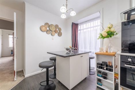 Photo of property in 32 Oxford Street, West End, Timaru, 7910