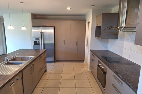 Photo of property in 26 Dunsford Close, Halswell, Christchurch, 8025