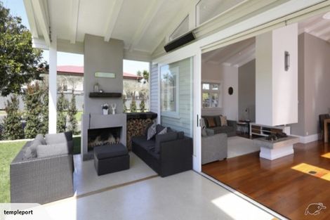 Photo of property in 71 Mariri Road, One Tree Hill, Auckland, 1061