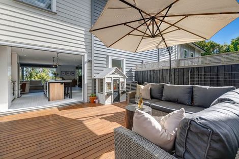 Photo of property in 4/13 Kaihu Street, Northcote, Auckland, 0627