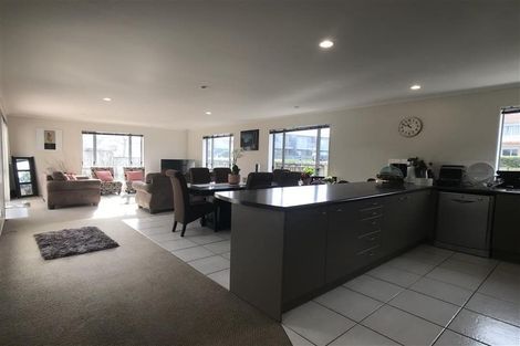 Photo of property in 6 Reefton Place, Flat Bush, Auckland, 2019
