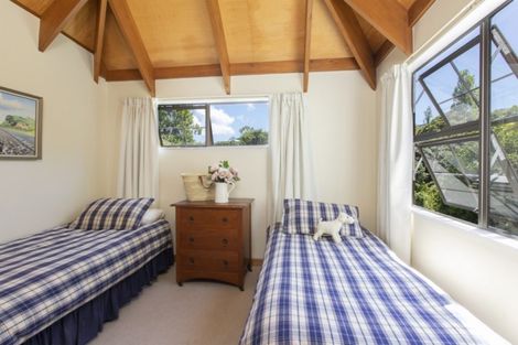 Photo of property in 51 Grand View Road, Leigh, 0985