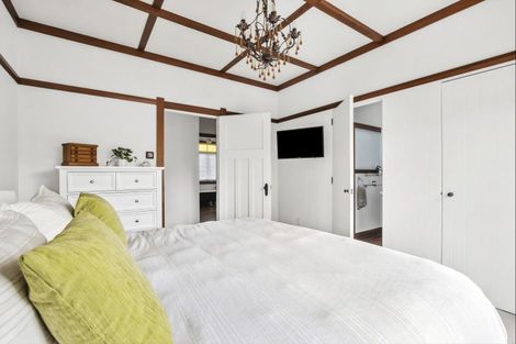 Photo of property in 72 Thornton Road, Cambridge, 3434