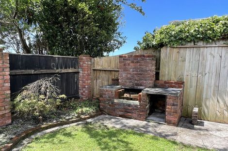 Photo of property in 44 Park Lane, Waitara, 4320