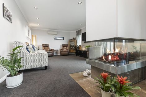 Photo of property in 198b Marine Parade, Mount Maunganui, 3116