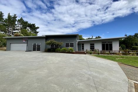 Photo of property in 295 Ngahere Park Road, Turitea, Palmerston North, 4472