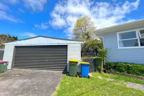 Photo of property in 1/86 Tirimoana Road, Te Atatu South, Auckland, 0602