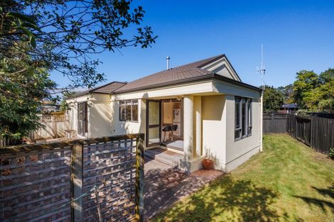 Photo of property in 68 Clifton Terrace, Fitzherbert, Palmerston North, 4410