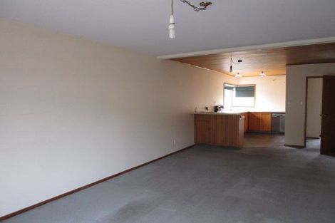 Photo of property in 2/49 Searells Road, Strowan, Christchurch, 8052