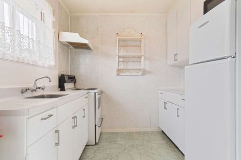 Photo of property in 15 Weld Street, Cambridge, 3434