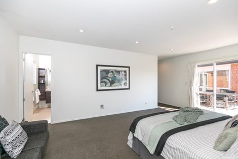 Photo of property in 9 Hampshire Court, Flagstaff, Hamilton, 3210