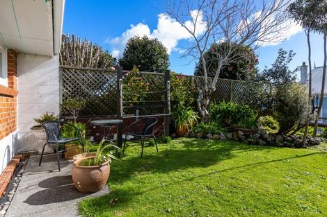 Photo of property in 1/239 Carrington Street, Vogeltown, New Plymouth, 4310