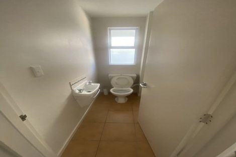 Photo of property in 1/5a Madeley Road, Mount Pleasant, Christchurch, 8081