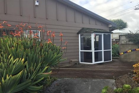 Photo of property in 25 Belt Road, Moturoa, New Plymouth, 4310