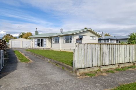 Photo of property in 2 Drake Street, Levin, 5510