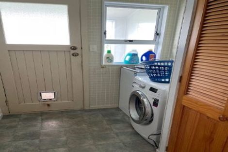 Photo of property in 42 Francis Road, Paraparaumu Beach, Paraparaumu, 5032