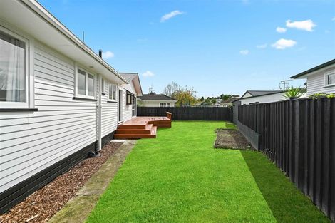 Photo of property in 5 Sutton Crescent, Hillcrest, Hamilton, 3216