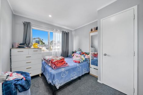 Photo of property in 7 Frobisher Way, Clendon Park, Auckland, 2103