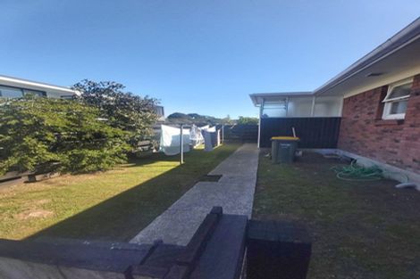 Photo of property in 2/766 Beach Road, Browns Bay, Auckland, 0630