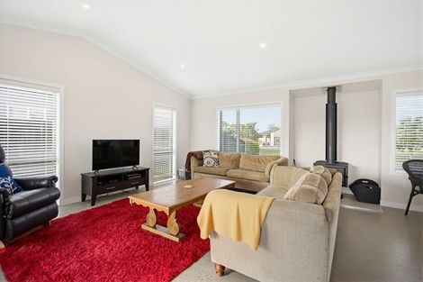 Photo of property in 89 Kupe Drive, Whitianga, 3510