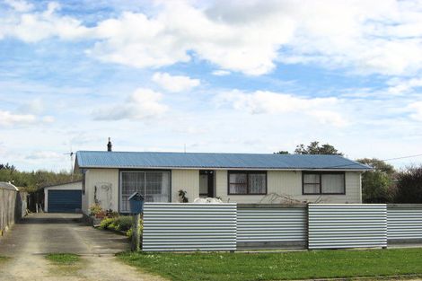 Photo of property in 70 Stout Street, Shannon, 4821