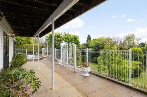 Photo of property in 150 Lake Crescent, Hamilton Lake, Hamilton, 3204