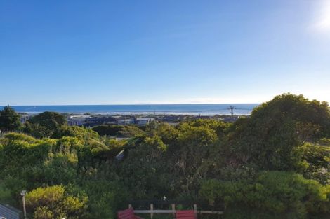 Photo of property in 2 Stanton Crescent, Karoro, Greymouth, 7805