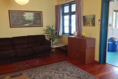 Photo of property in 34 Palm Avenue, Lyall Bay, Wellington, 6022