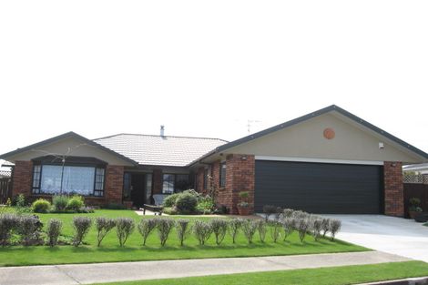 Photo of property in 11 Waharua Place, Tawhero, Whanganui, 4501