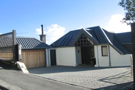 Photo of property in 22 Palliser Road, Roseneath, Wellington, 6011