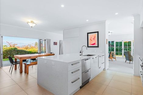 Photo of property in 18 Chateau Crescent, Rangatira Park, Taupo, 3330