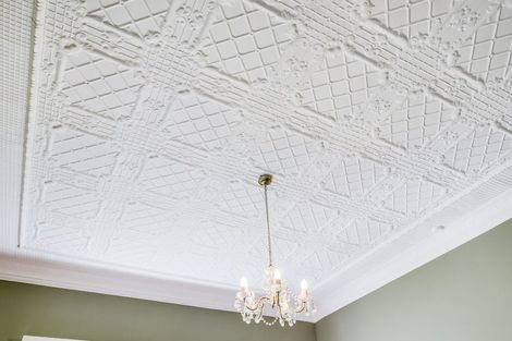 Photo of property in 19 Cameron Road, Bluff Hill, Napier, 4110