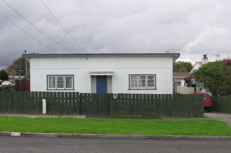 Photo of property in 1/2 Atkinson Avenue, Otahuhu, Auckland, 1062