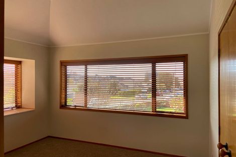 Photo of property in 20a Otakau Road, Milford, Auckland, 0620