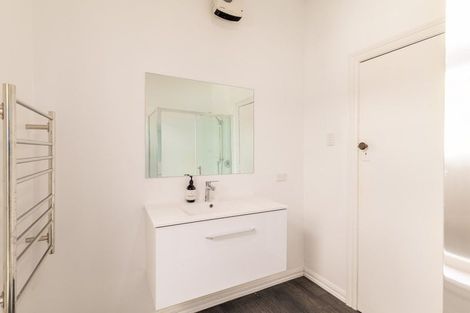 Photo of property in 66 Saint Martins Road, Saint Martins, Christchurch, 8022