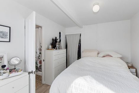 Photo of property in 3 Mcintyre Avenue, Mount Victoria, Wellington, 6011