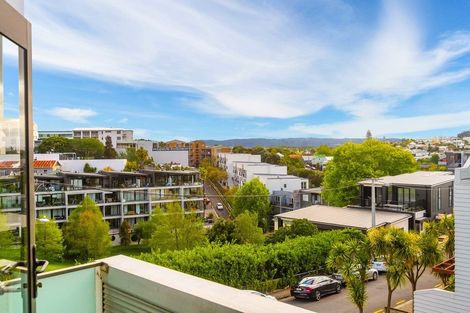 Photo of property in 8b Macaulay Street, Eden Terrace, Auckland, 1021