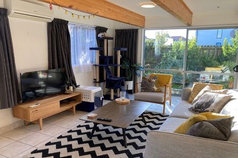 Photo of property in 75 Mandeville Street, Riccarton, Christchurch, 8011