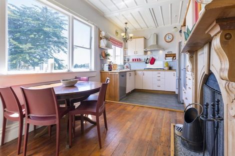 Photo of property in 14 Collingwood Road, Waiuku, 2123