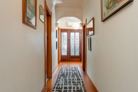 Photo of property in 53 Severn Street, Island Bay, Wellington, 6023