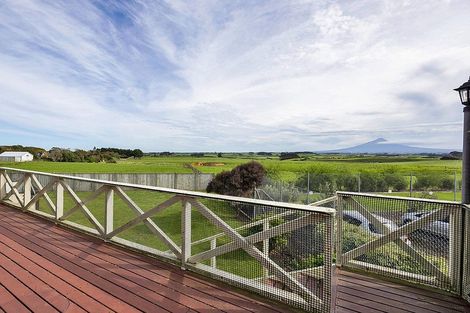 Photo of property in 10 Green Lane, Hawera, 4610